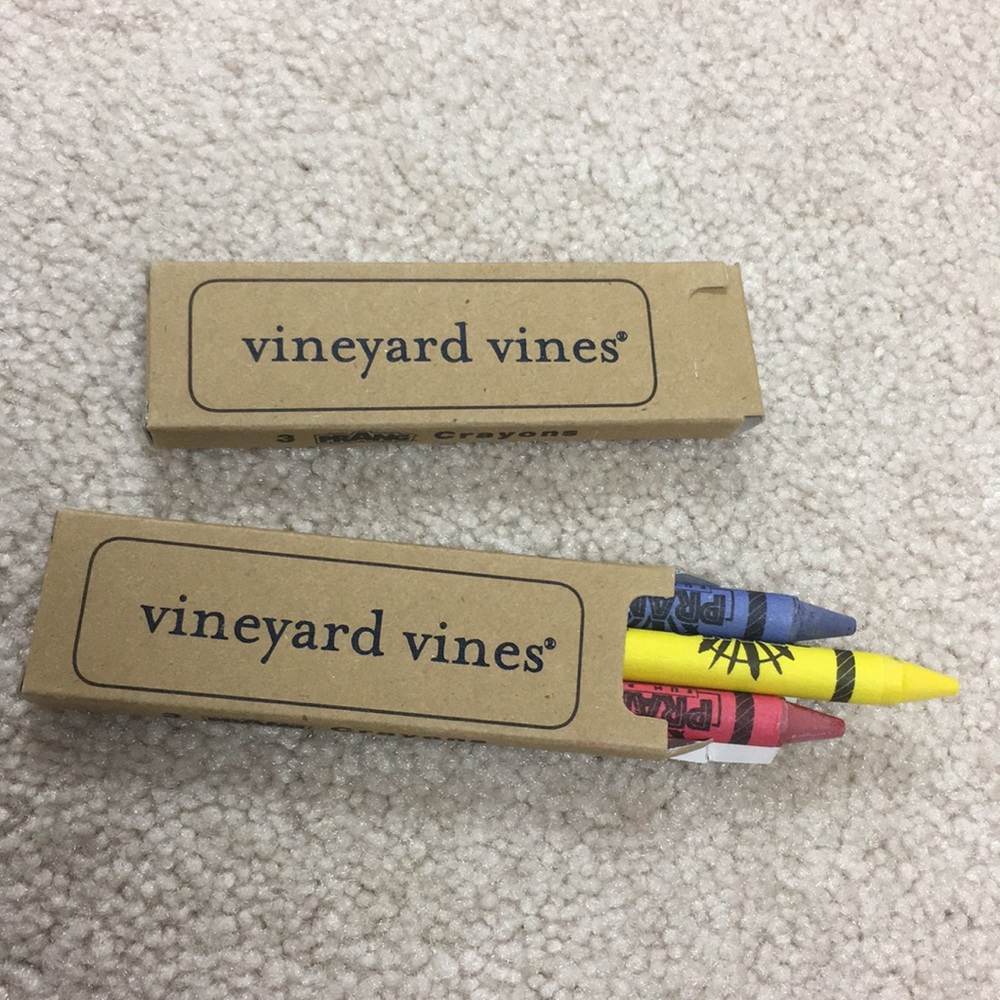Vineyard Vines logo crayon boxes